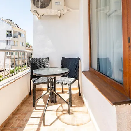 Cozy 2 In Center - Aleko Apartment Burgas
